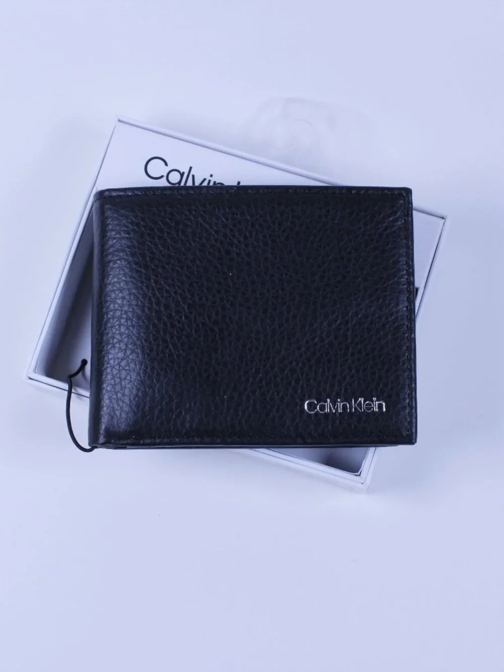 Calvin Klein Leather Wallet with RFID Protection – New in Box
